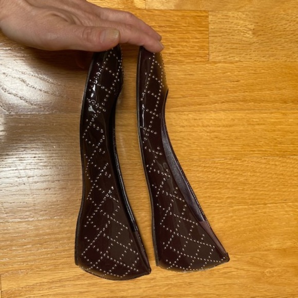 Delman burgundy patent leather flats - Picture 3 of 4